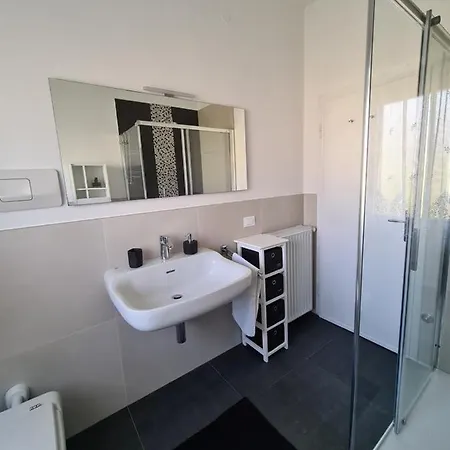 Le Peonie Apartment Riva del Garda